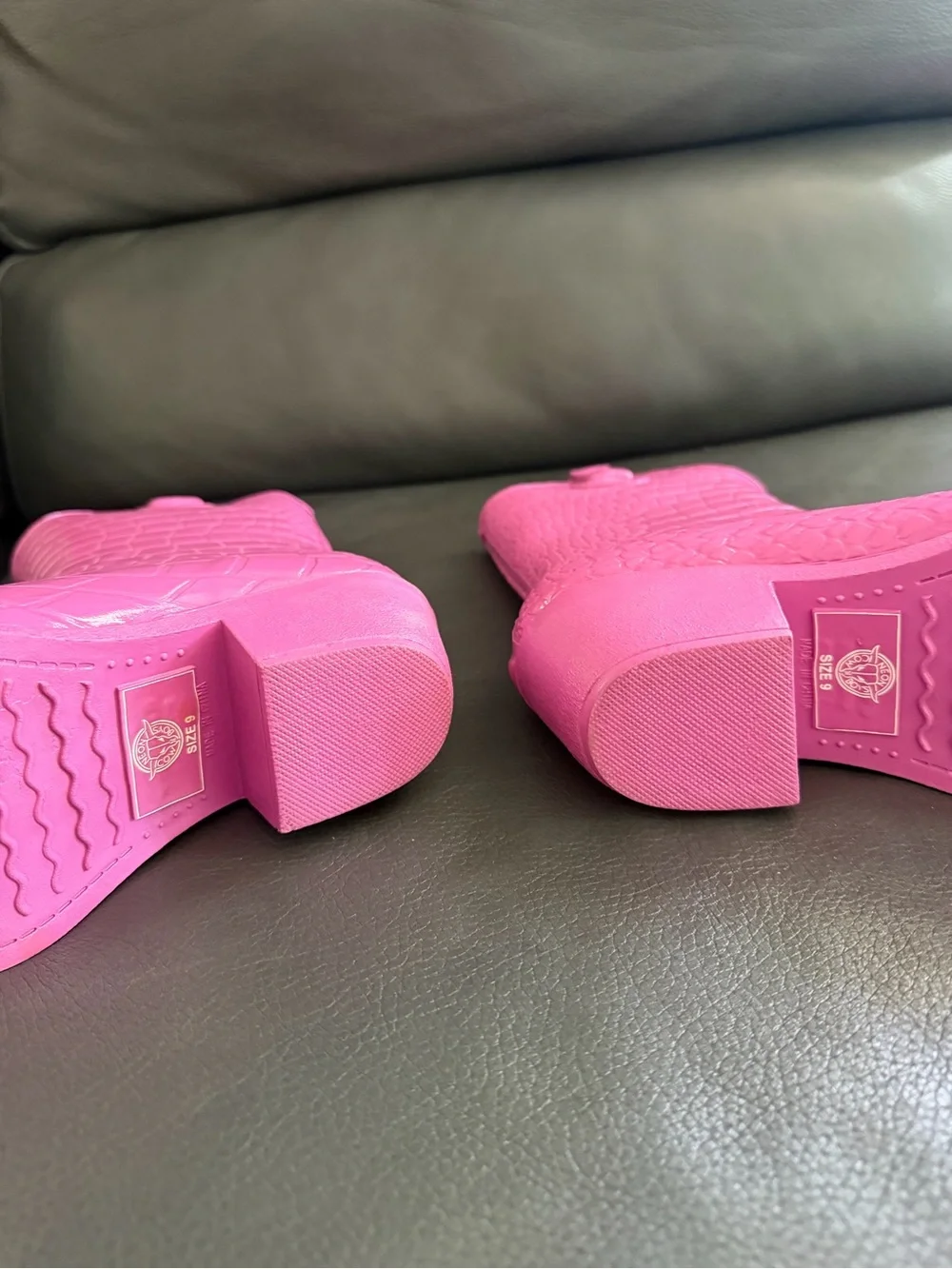 Women’s Pink Croc-Embossed Ankle Boots size 9
